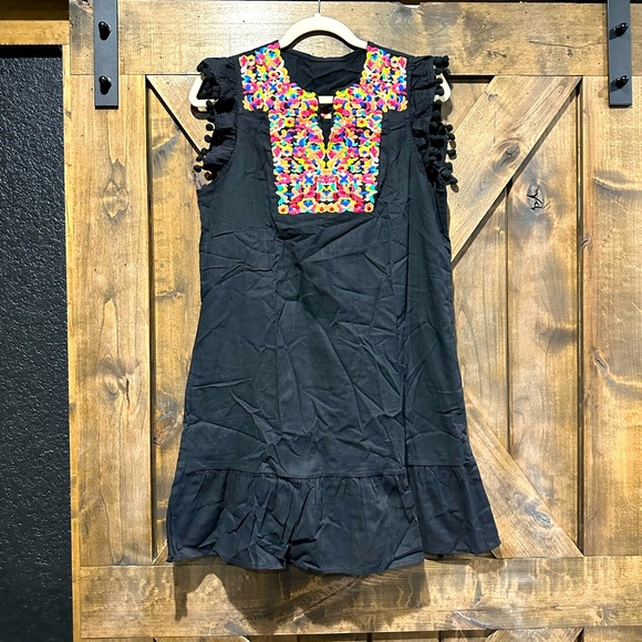 NWOT Black Multi-Color Embroidered Pom Sleeve Dress Sz M - Picture 14 of 16